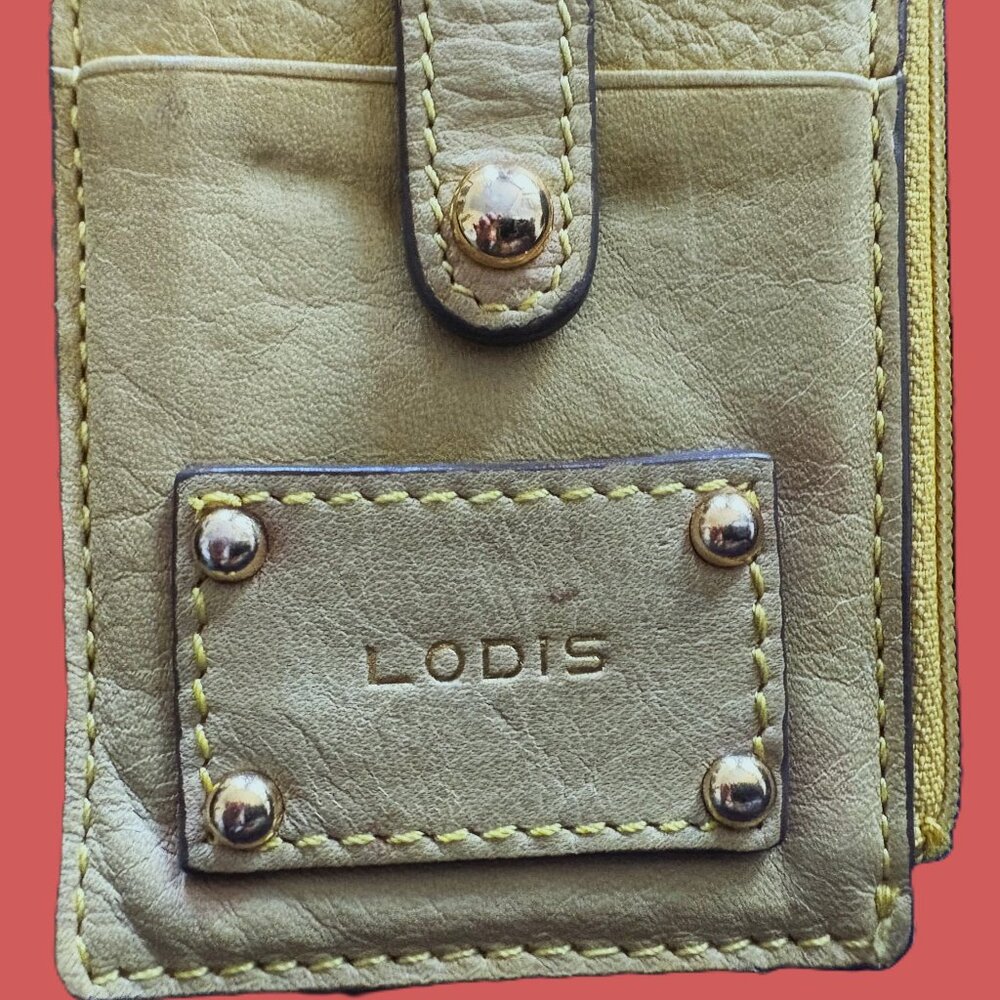 Lotis Textured Caterpillar Green Genuine Leather Cardholder Wallet EUC